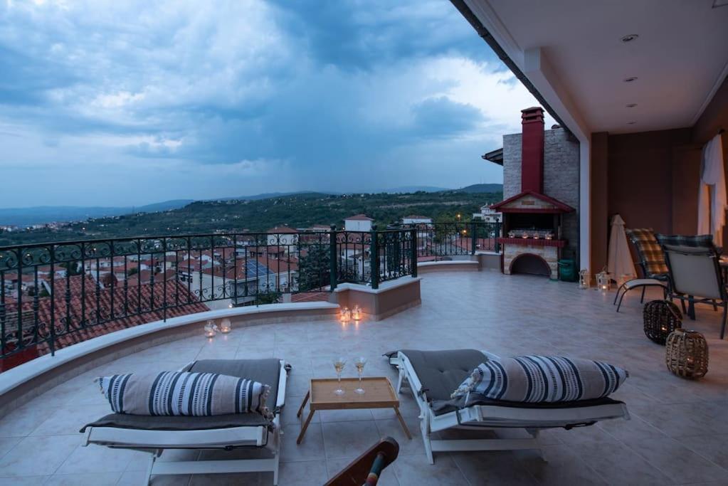 Amazing View With Huge Balcony Apartment Veria  Exterior photo