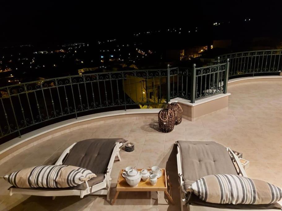 Amazing View With Huge Balcony Apartment Veria  Exterior photo