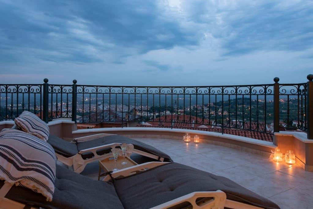 Amazing View With Huge Balcony Apartment Veria  Exterior photo